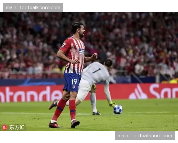 马德里竞技官方：后卫希门尼斯训练中肌肉不适，将缺阵数周